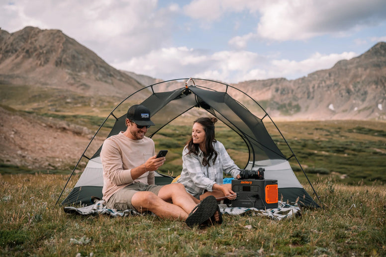 5 most important things to bring camping