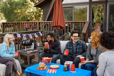Having a Backyard Pub with Solar Generator