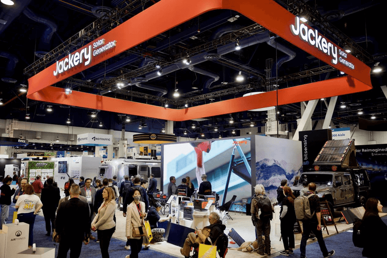 Jackery Solar Generator in CES
