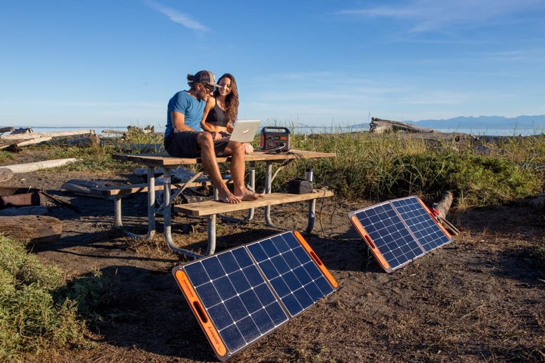 can solar generator power the electric fence