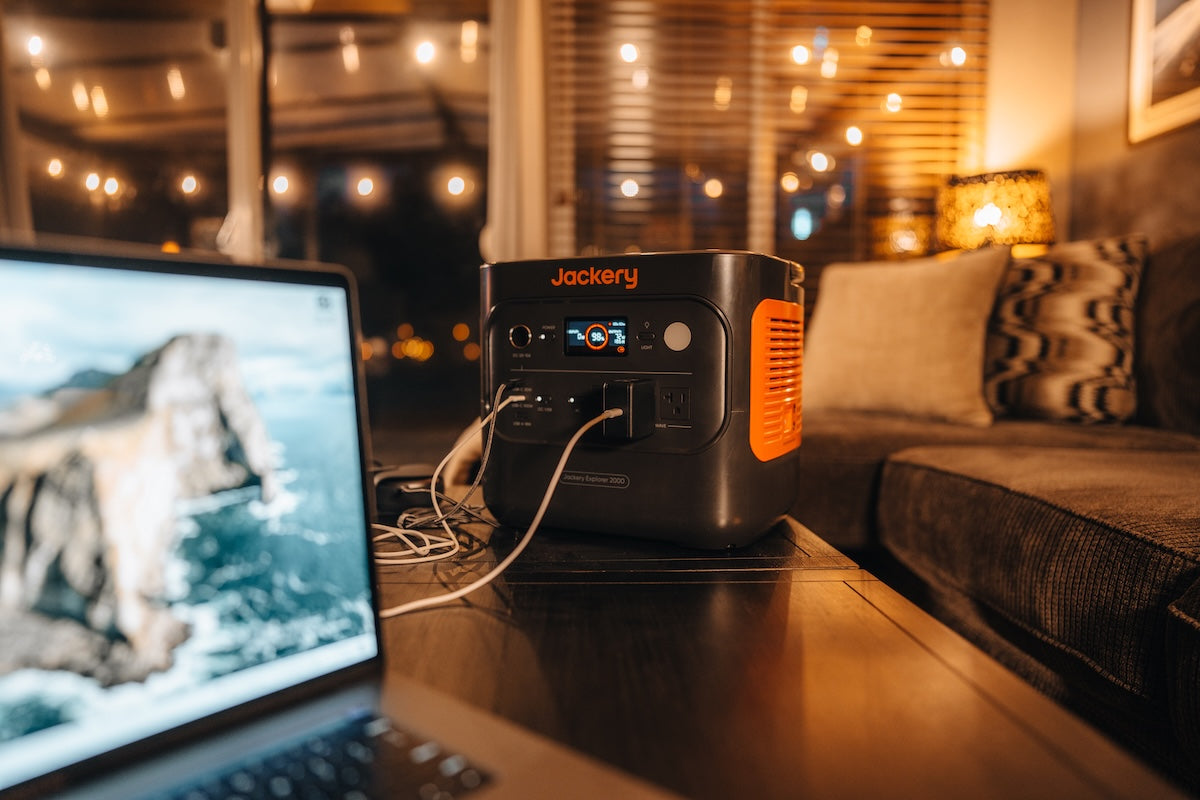 Unwrapping the Best Black Friday Deals on Christmas Decorations in Canada