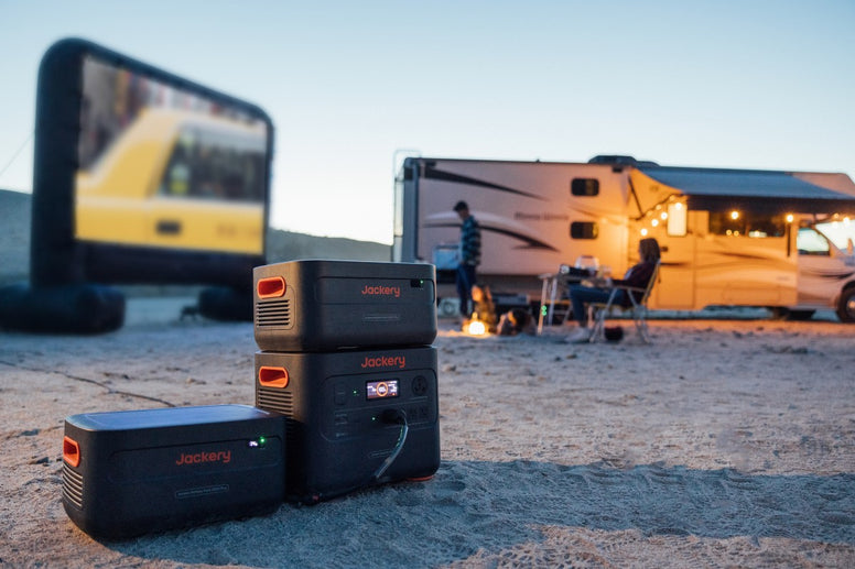 outdoor movie screen power supply