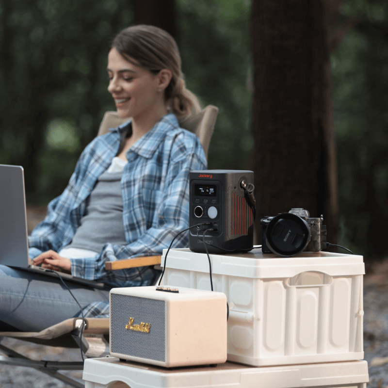 Jackery Explorer 300D Portable Power Station